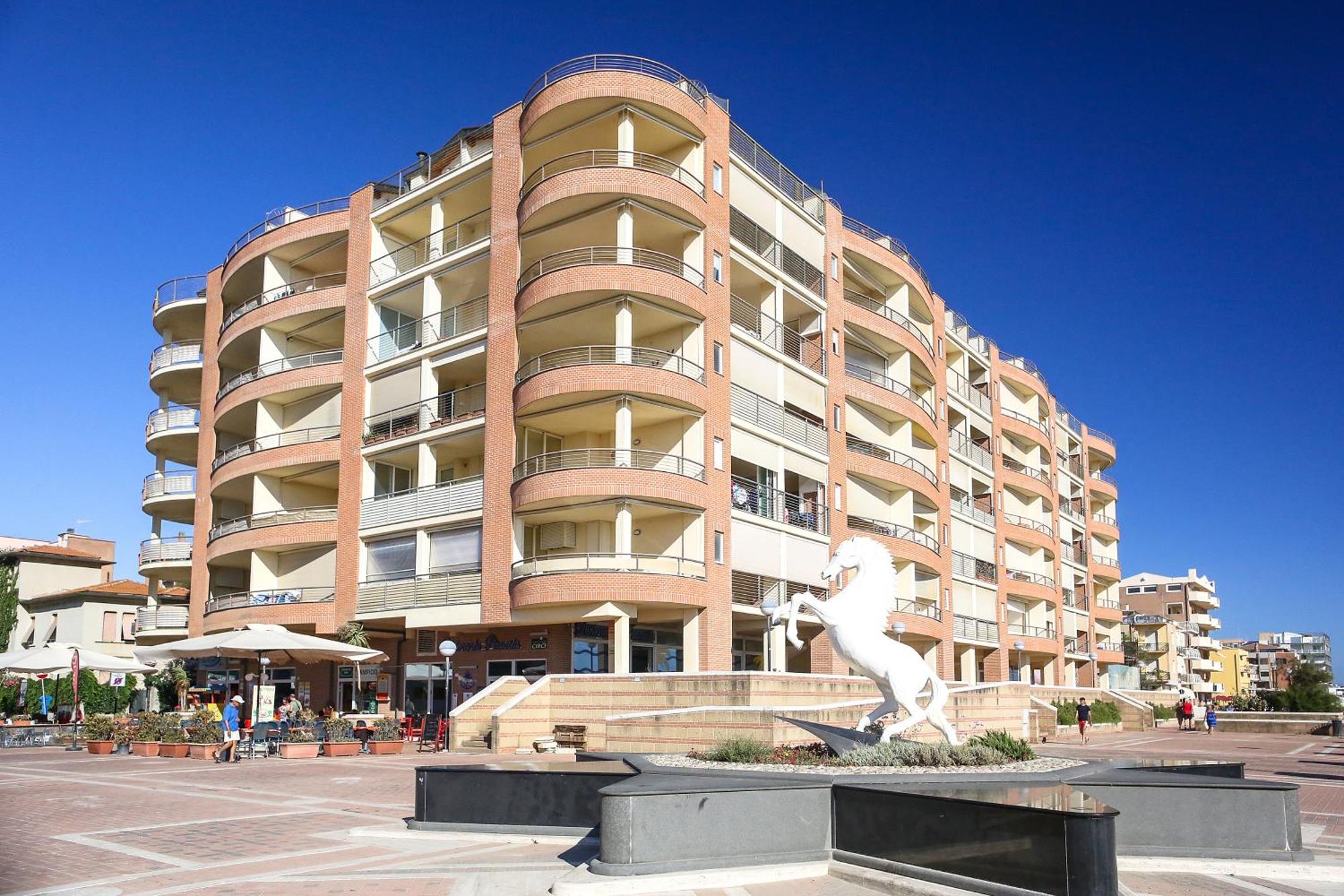 Residence Mediterraneo Marina di Grosseto Esterno foto